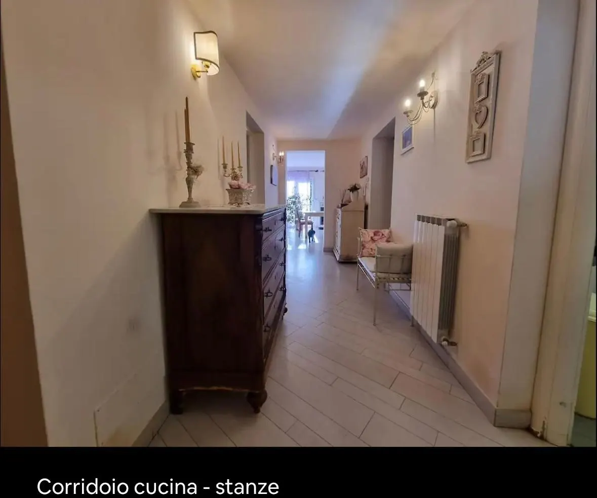 Villetta Nel Verde Delle Bagnese Il Portico 0*,  Italië